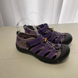 Keen Newport H2 Womens Purple Waterproof Hiking Sport Sandals Size 5